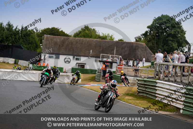 Vintage motorcycle club;eventdigitalimages;mallory park;mallory park trackday photographs;no limits trackdays;peter wileman photography;trackday digital images;trackday photos;vmcc festival 1000 bikes photographs